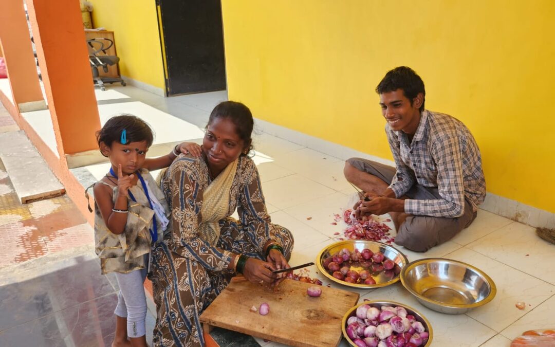 Nurturing Talents: HWCT India Supports Aisha Khan’s Path to Higher Education